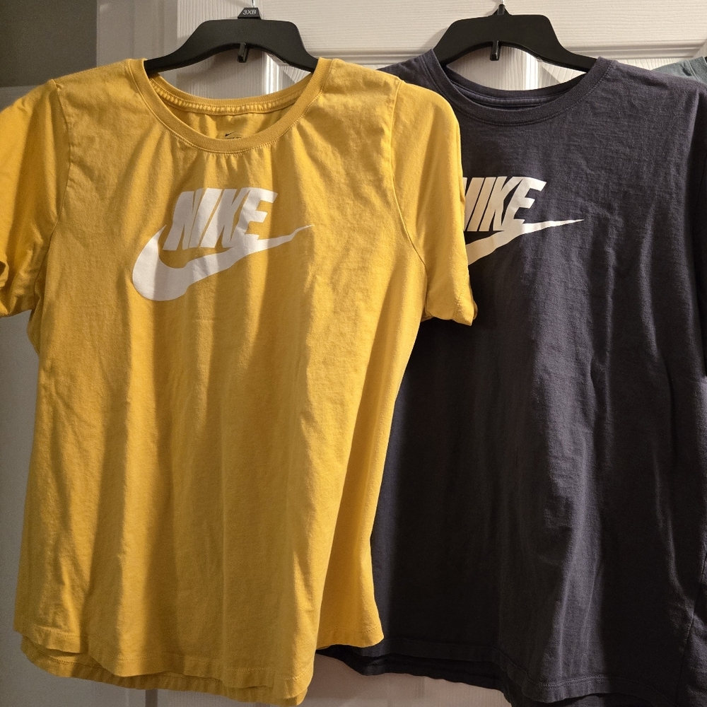 2 Nike Tees